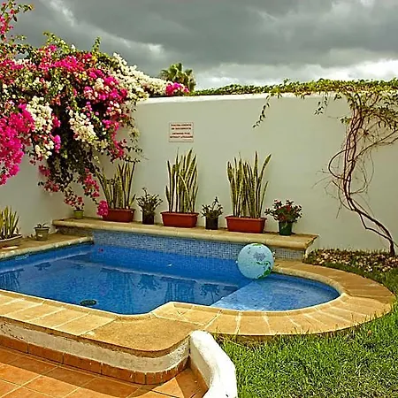 Hostal La Tortuga *
